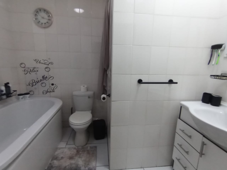 2 Bedroom Property for Sale in Parys Free State
